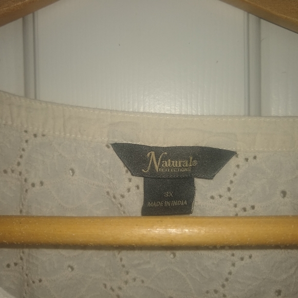 🌼Women's Natural Reflections Shirt - Picture 3 of 5